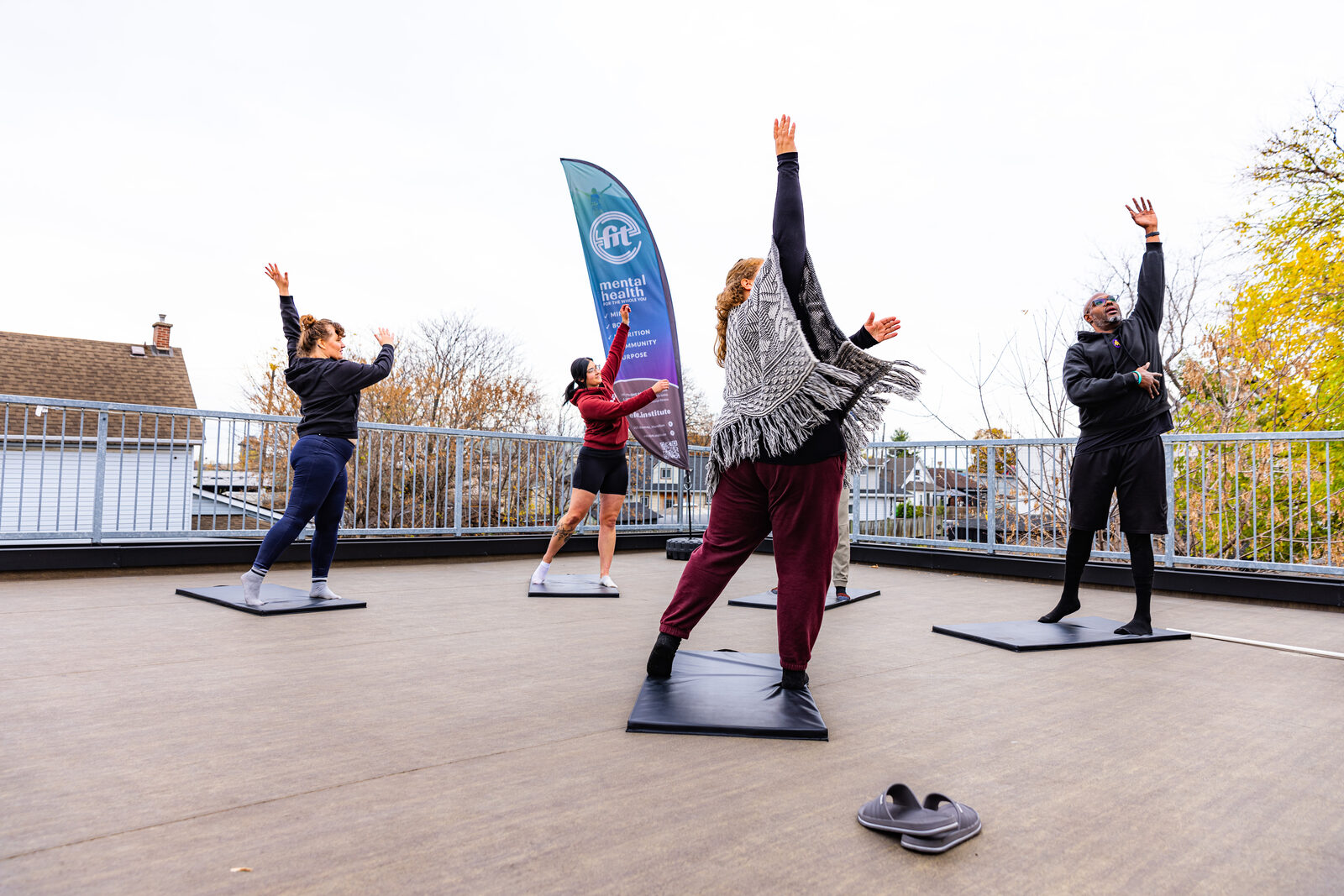 eFIT members participating in an outdoor group class